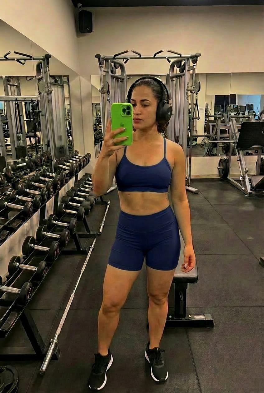 Conjunto fitness feminino Básico zero transparecia.