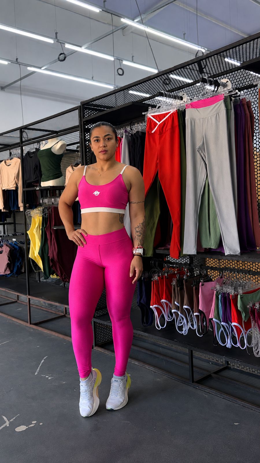 Conjunto Fitness Feminino Canelado Poliamida Sem Transparência Legging Cintura Alta